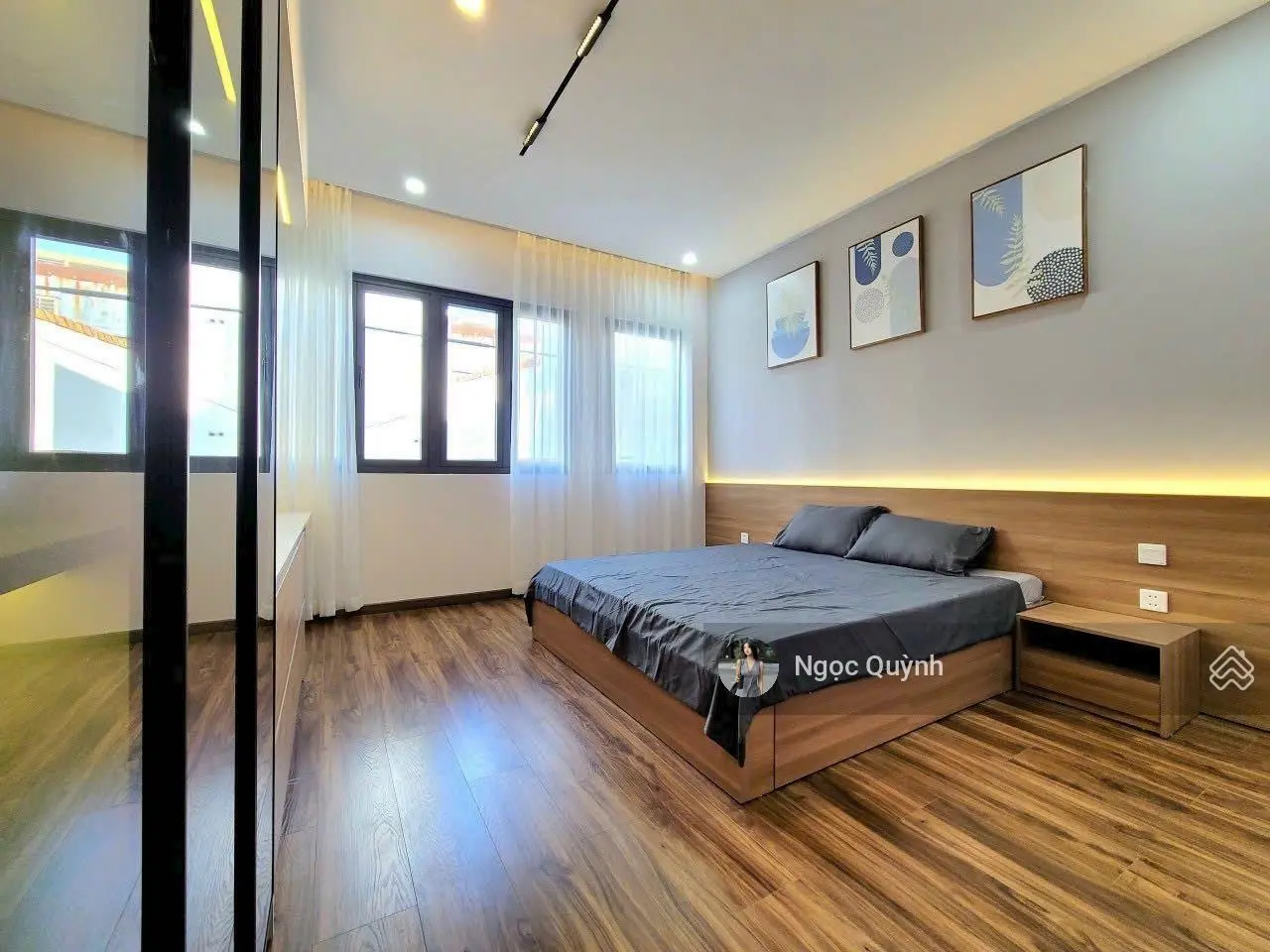 Bán gấp nhà 53m2 đường Thích Quảng Đức P5 Phú Nhuận. Giá 2 tỷ 950 Sổ riêng. Còn HĐ thuê 9tr/tháng