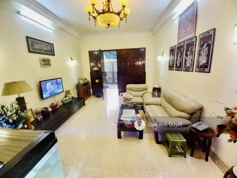 Bán Nhà Phố Trần Duy Hưng Quận Cầu Giấy 90m4T VIEW Hồ P/Lô 2 Ô Tô Tránh 26,5 Tỷ Trần Duy Hưng.