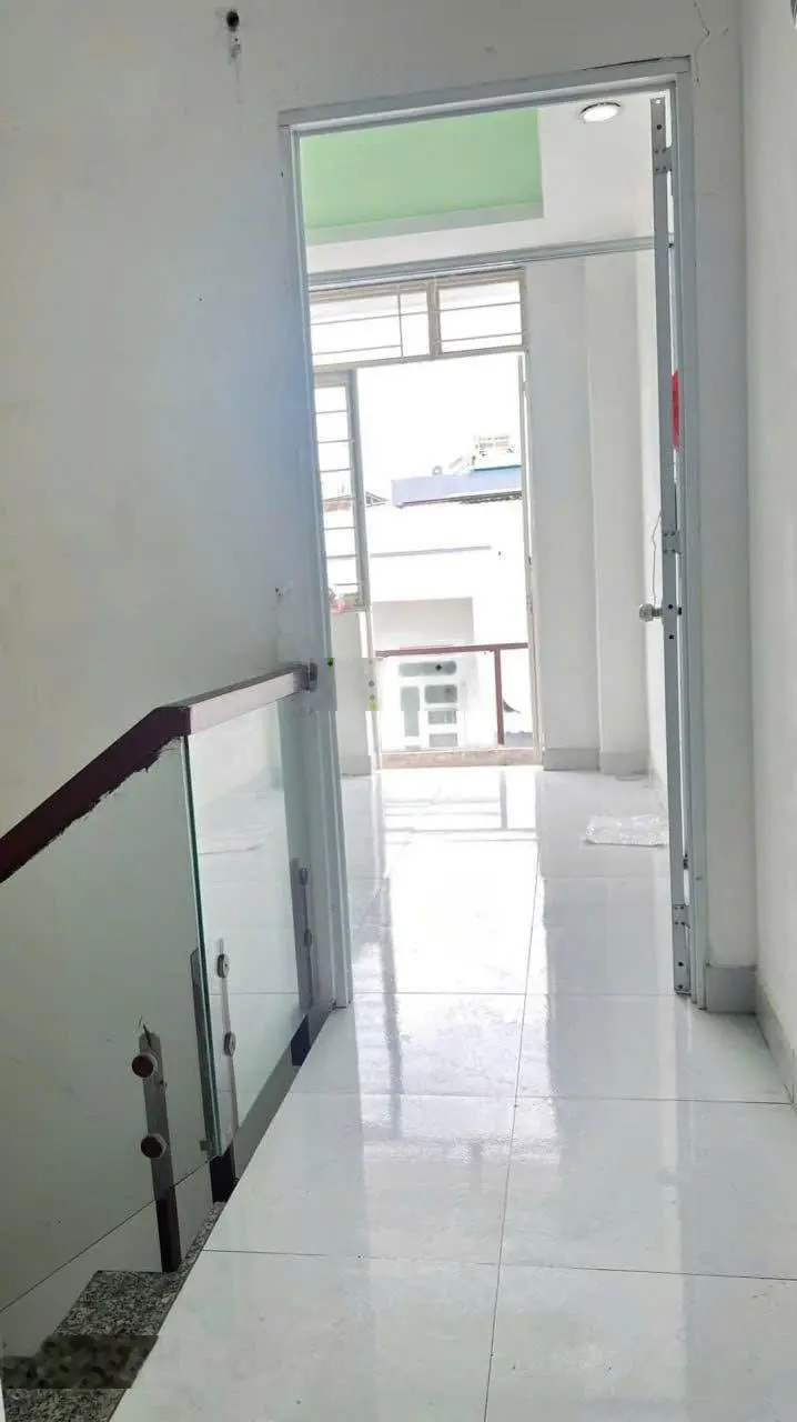Trần thánh tông 3 phòng ngủ hẻm xe hơi 4m p15 tân bình 0906389979