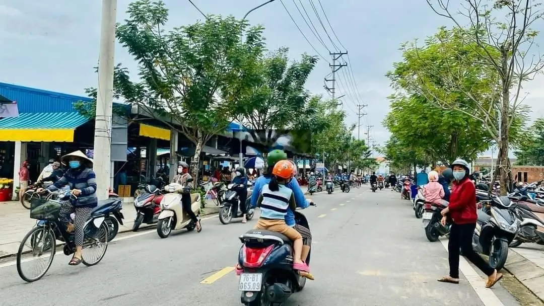Bán đất tại khu đô thị chợ mới Hàng Rượu, 2,2 tỷ vnd, 85m2 - siêu phẩm duy nhất tại quảng ngãi