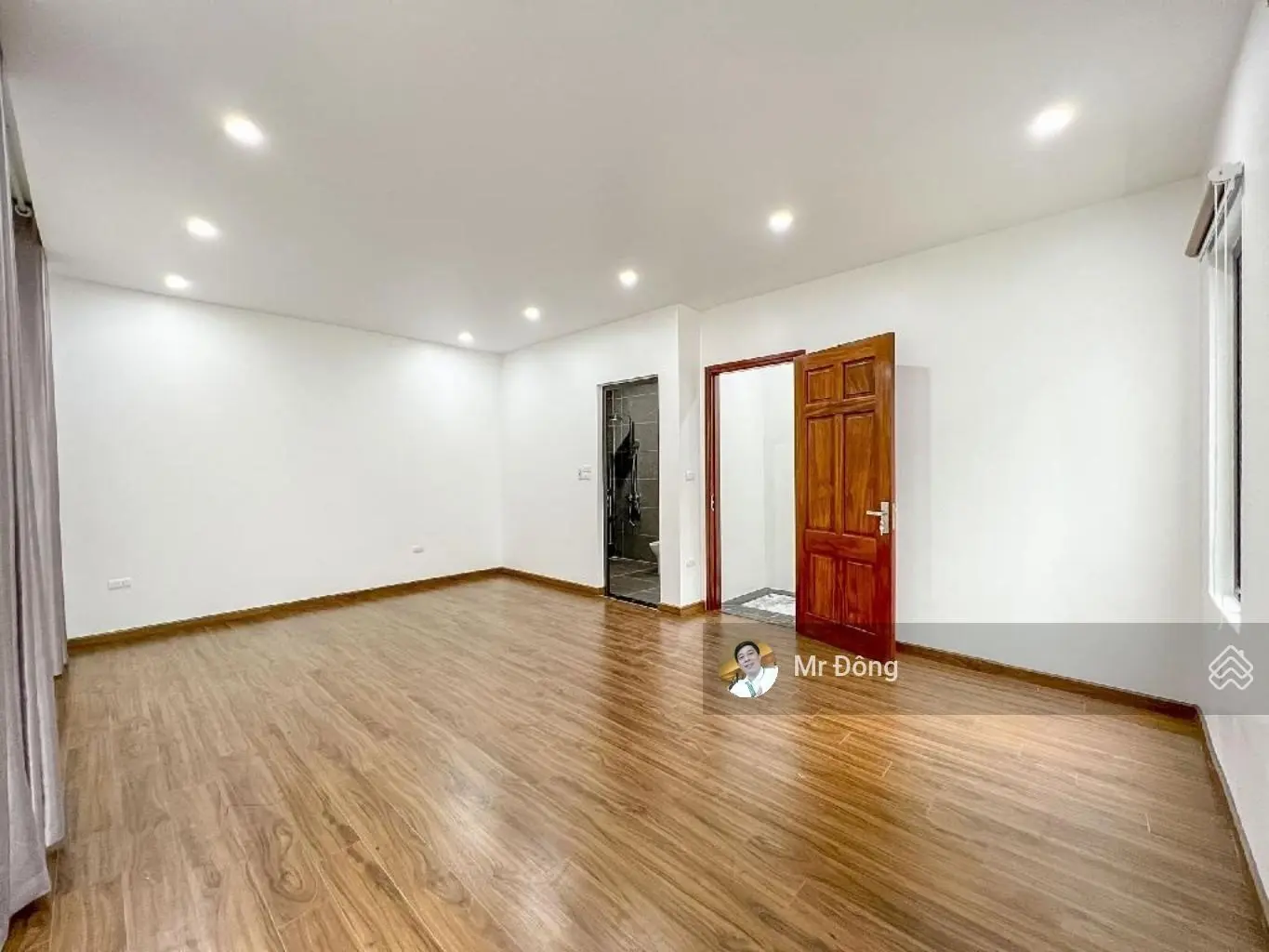Bán nhà quận Tây Hồ 60m2, 5 Tầng, Mt 7m, giá 11,9 tỷ.