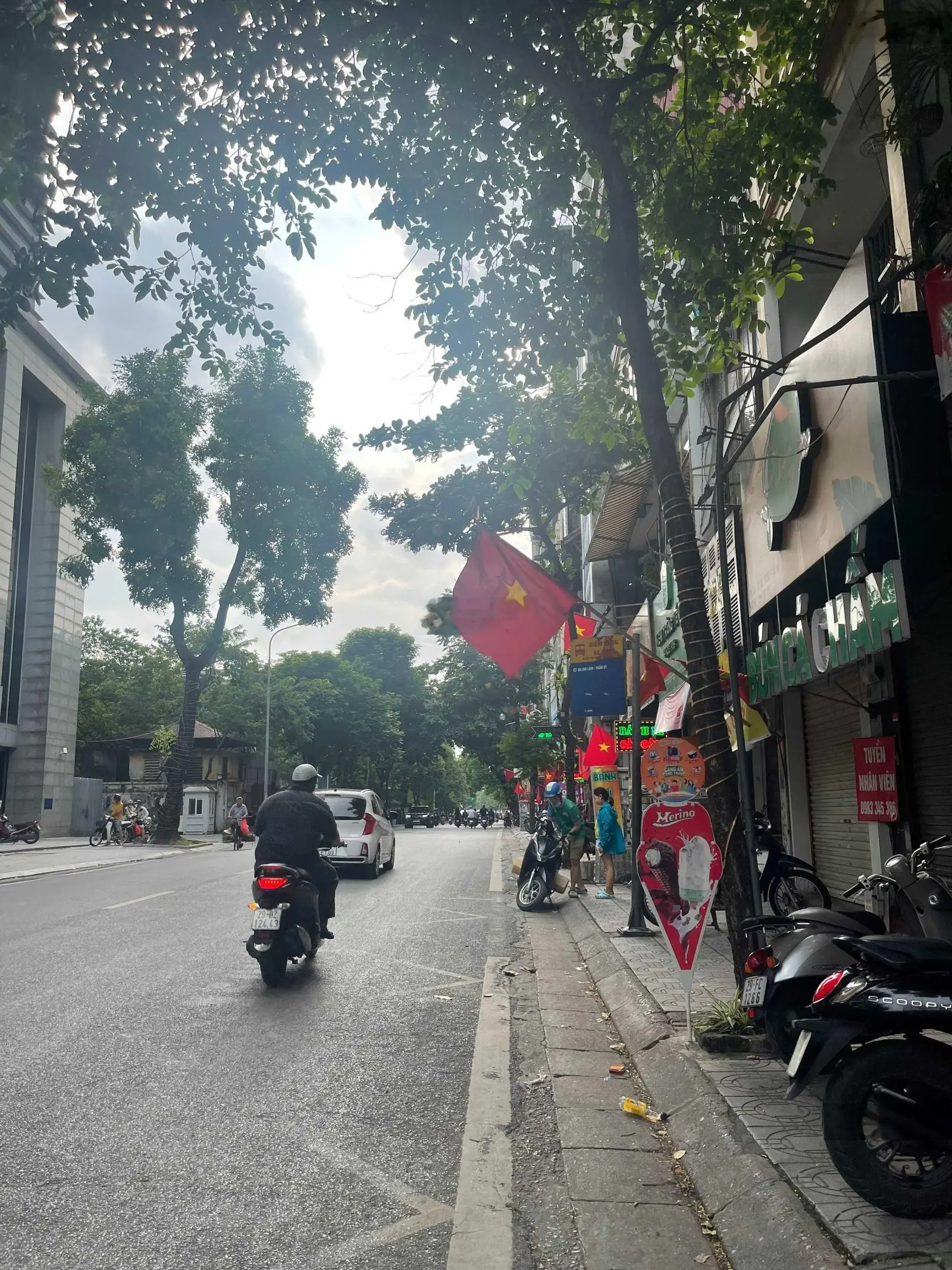 Bán mảnh đất đẹp phố Minh Khai - Hai Bà Trưng, 3 ô tô tránh, mặt tiền siêu rộng, 157m2, 21.9 tỷ