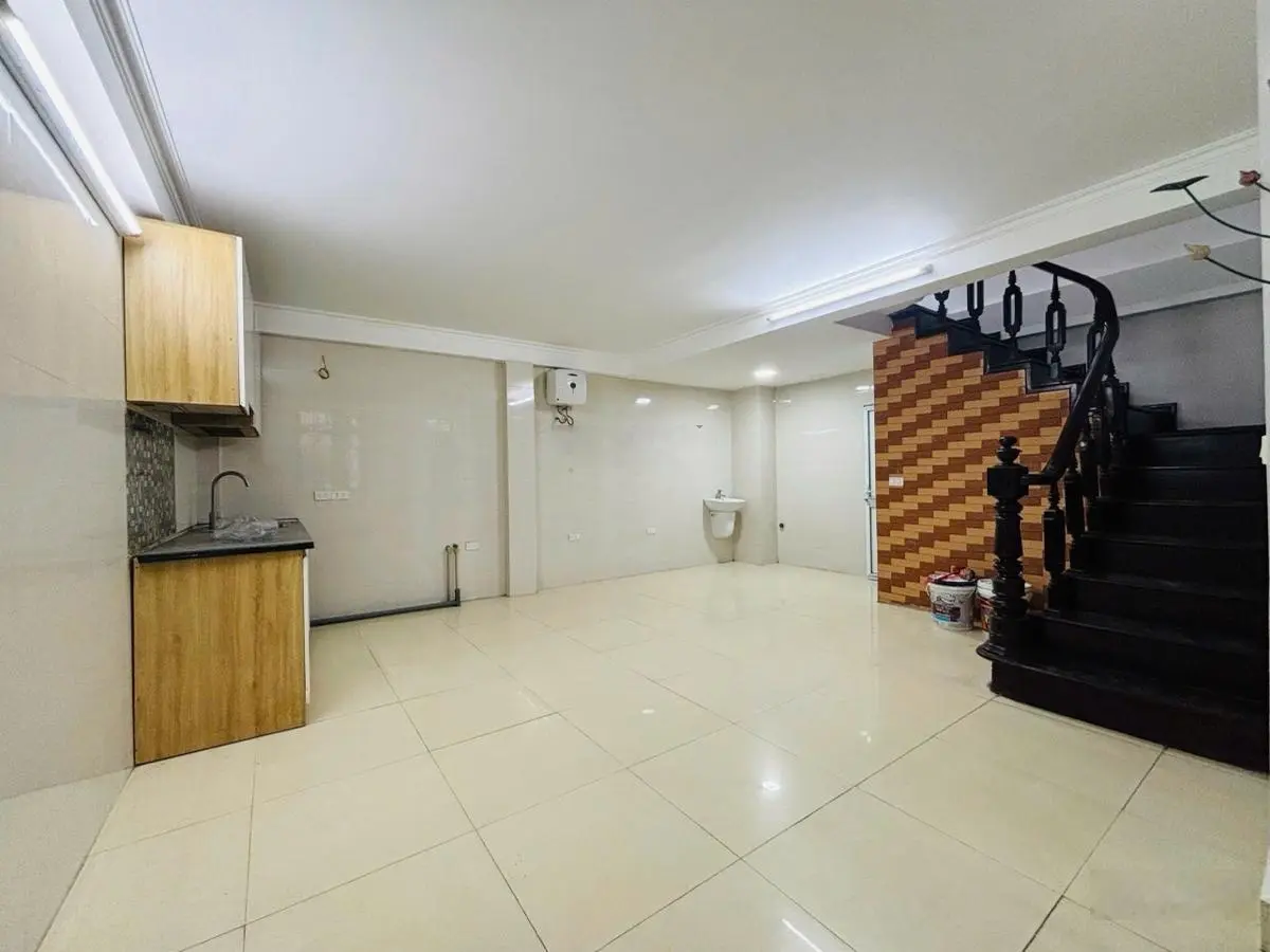 Nhà mới thuỵ khuê 60m- 5 tầng- mặt tiền 6m- ngõ thông-3thoáng- gần hồ