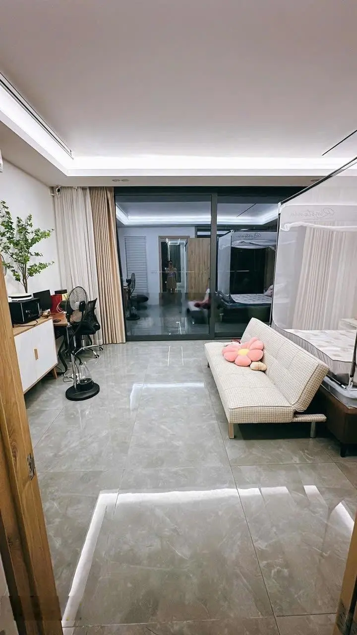 Bán nhà Yên Lạc, Hai Bà Trưng. DT 82m2 7tầng mặt tiền 6,2m. Giá: 27.3 tỷ. LH: 0383 426 ***