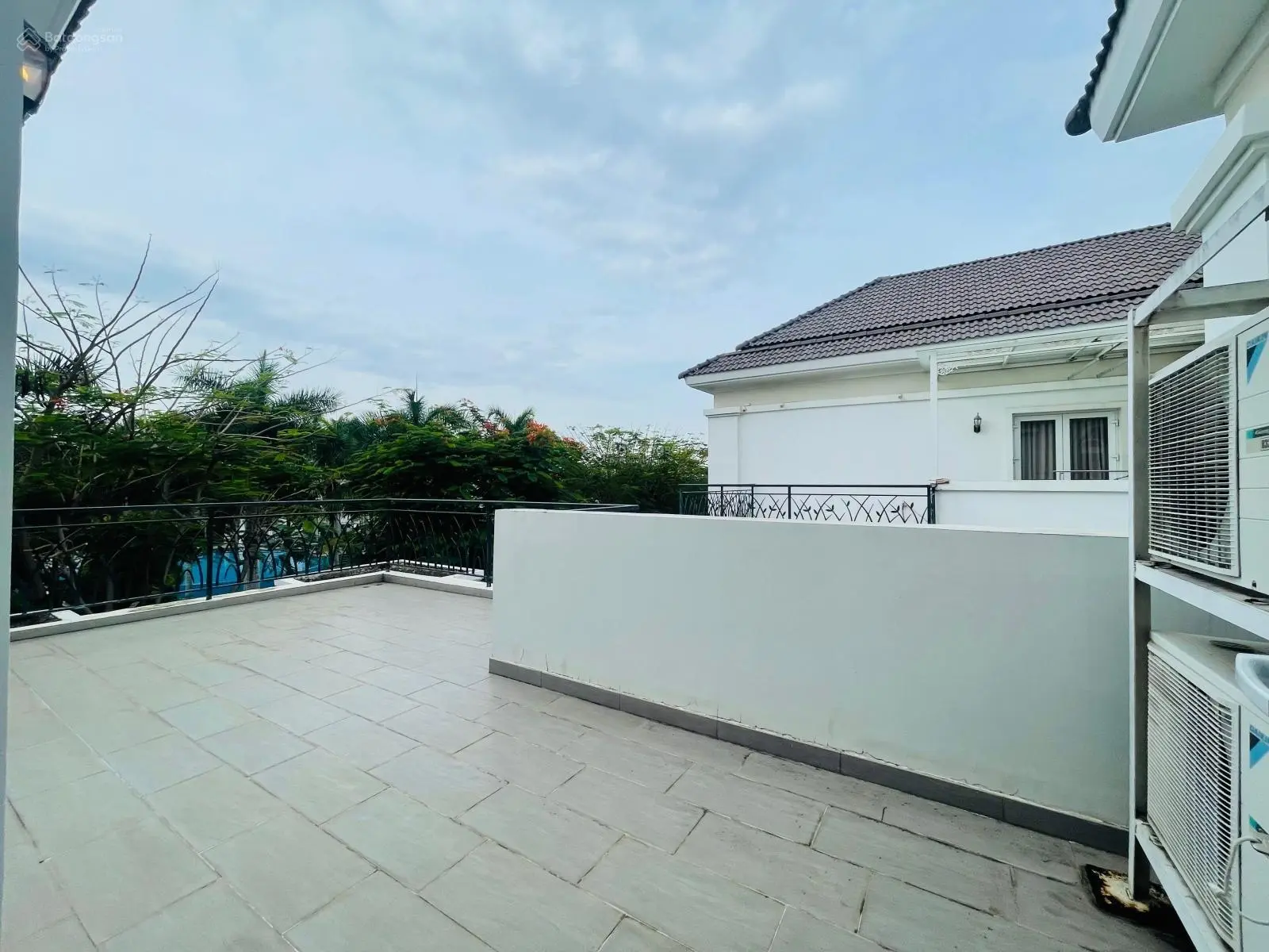 Bán biệt thự full nội thất mặt tiền 20m khu vip The Venica - Khang Điền