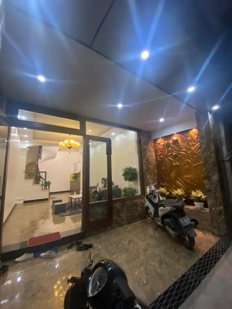Kim ngưu - nhà đẹp - ngõ thông - diện tích rộng -52m-nhỉnh 6tỷ