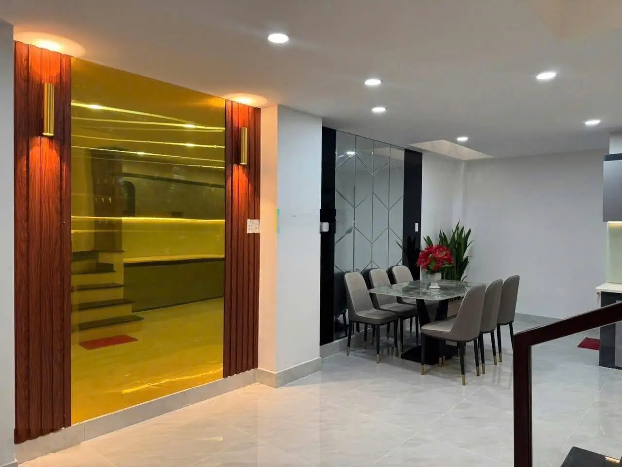 Bán nhà 1 xẹc Hà Huy Giáp,hẻm xe hơi. Quận 12