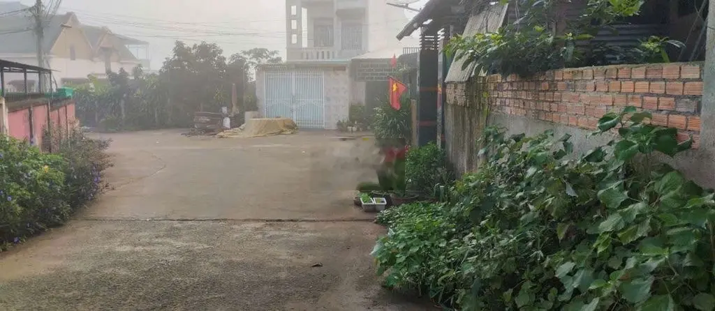 BÁN GẤP ĐẤT CÓ NHÀ MẶT TIỀN TT DI LINH