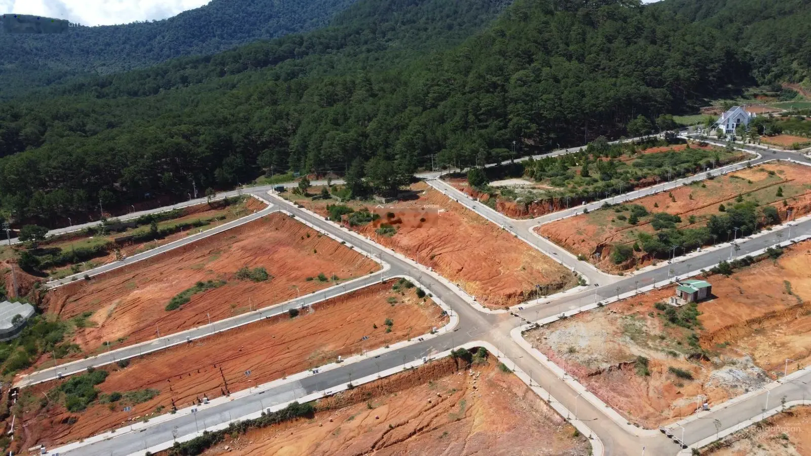 Cần bán lô góc 214.5m2 KĐT Vạn Xuân, Lạc Dương, ngay Đà Lạt, đối diện trung tâm thương mại