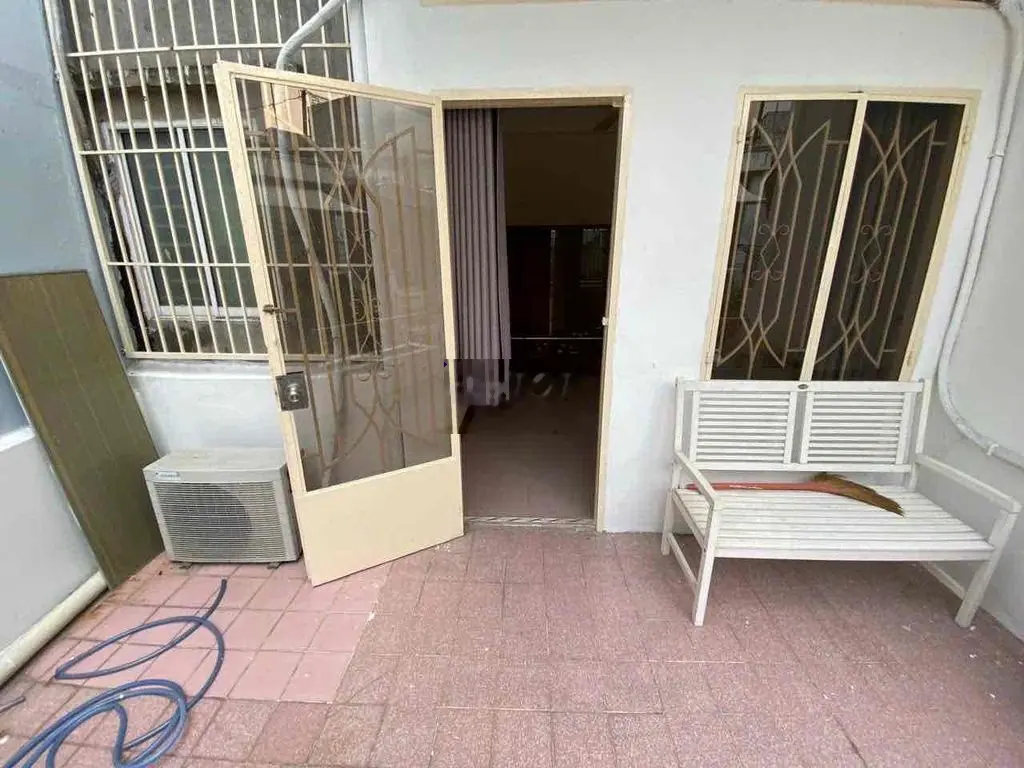 Kẹt Tiền Bán gấp - Nhà Đinh Tiên Hoàng / 5 Phòng Ngủ - Cho thuê 25Tr