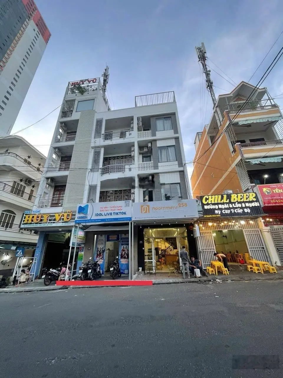 Bán nhà kinh doanh mặt tiền Nguyễn Đình Chiểu Nha Trang chân biển Hòn Chồng kinh doanh tốt