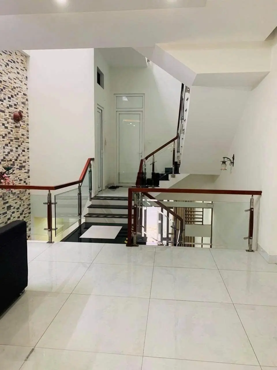 Bán nhà 3 tầng MT 10m5 Lương Định Của gần Thăng Long giá rẻ