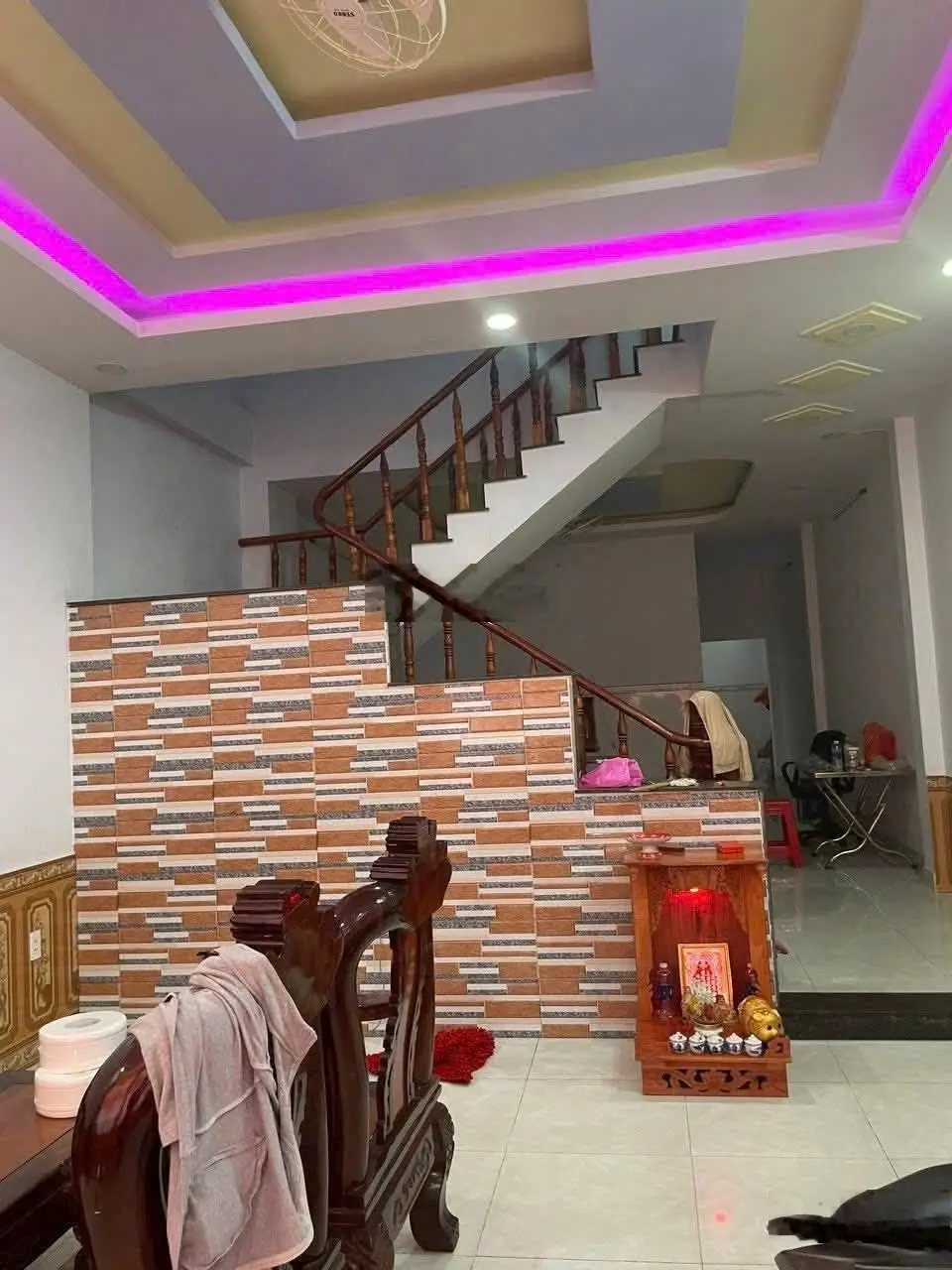 Bán nhà mặt tiền Bình Hòa, 4,2tỷ, 90m2, đẹp, nhiều tiện ích, kinh doanh buôn bán Thuận An. Ngay chợ