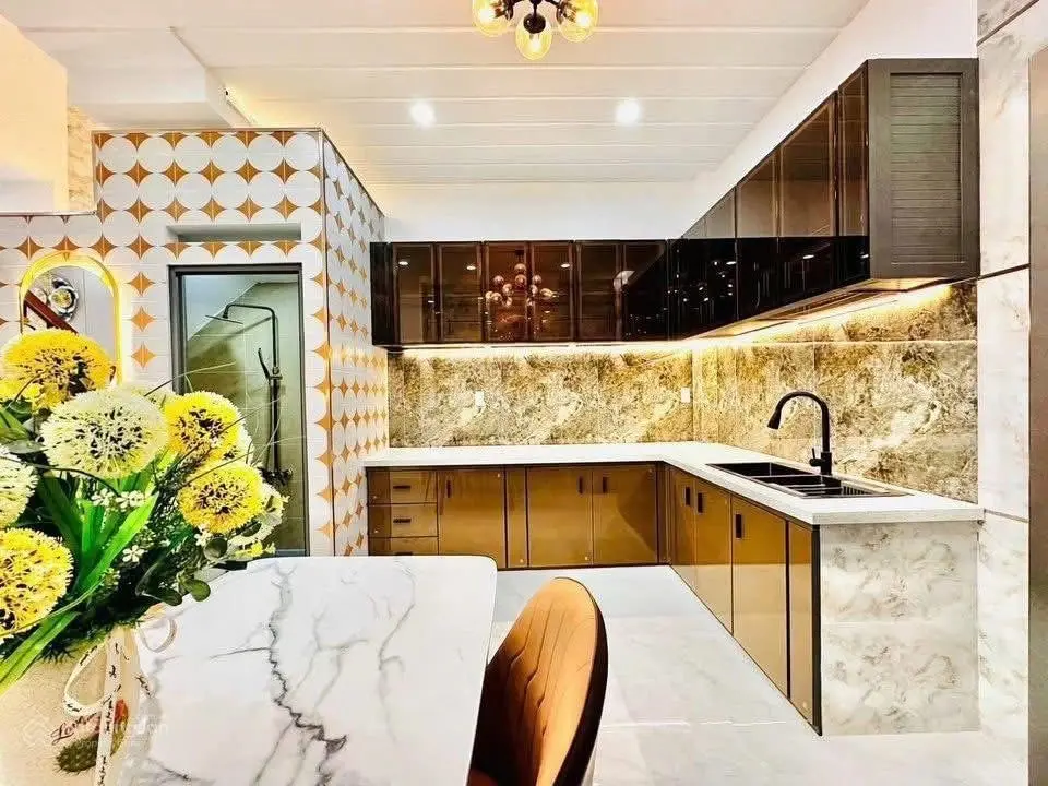 Bán nhà 45m2 - 3tỷ760 gần trường cao đẳng Kinh tế Đối ngoại - đường Phùng Văn Cung, Phú Nhuận.