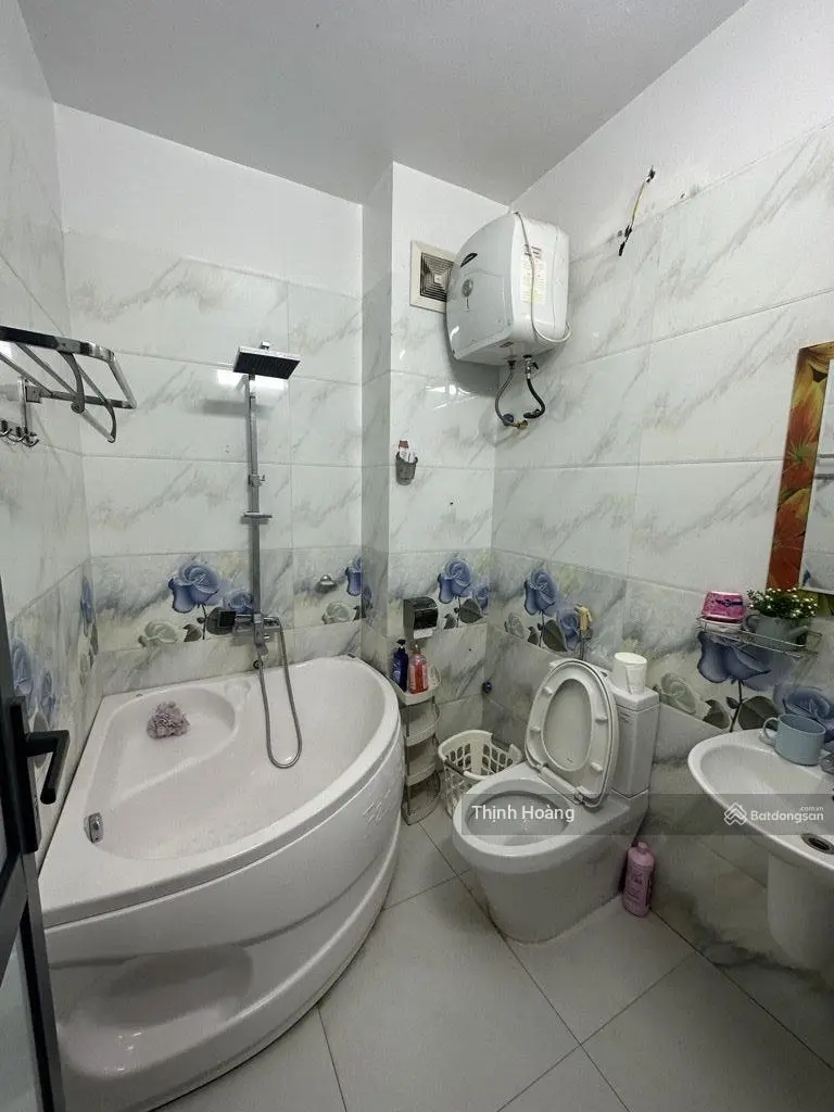 Bán NR 42m2 x 6 tầng, Thang máy, lô góc, ngõ thông oto, tại Đàm Quang Trung, 7,9 tỷ ở ngay