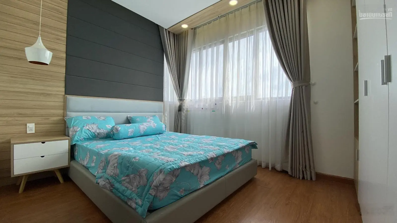 Bán gấp căn hộ Ruby 98m2 3PN khu Celadon view nội khu, giá 3.47 tỷ