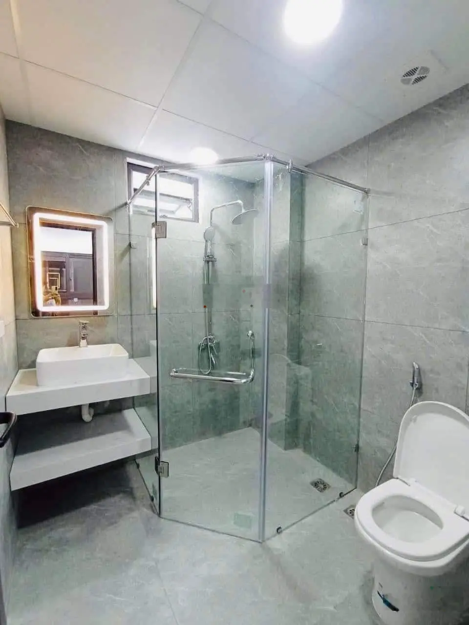 Nhà đẹp giá 7,1 tỷ VND tại Cổ Nhuế, 6 tầng Thang Máy !