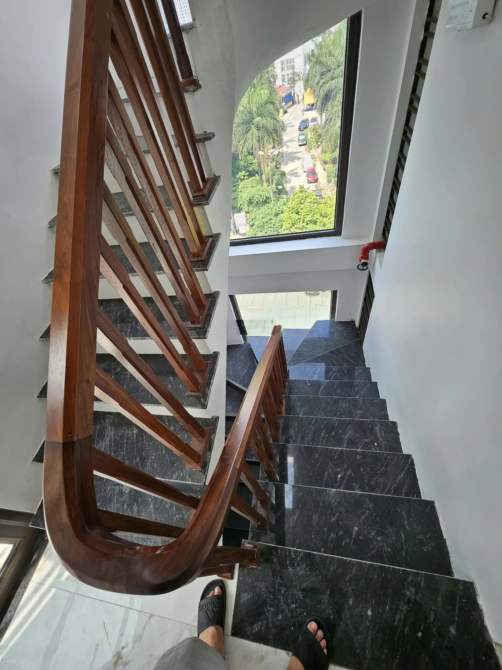 Bán toà CCMN Trung Văn - xây 22 phòng 80m2*7T*MT4,2m giá 17tỷ nhỉnh - thang máy - full nội thất