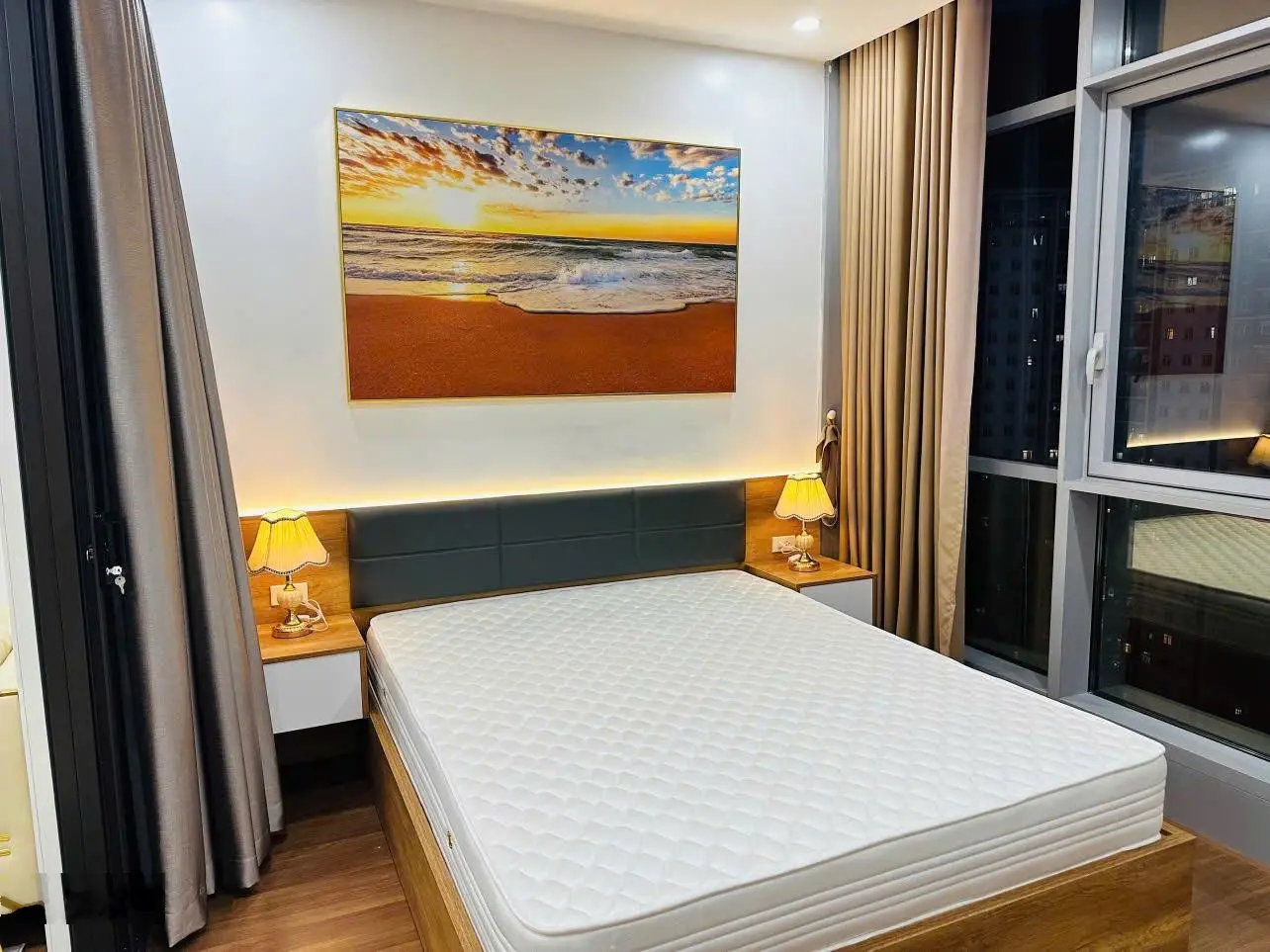 Bán căn Thanh Xuân 90m2 Toà Mỹ Sơn Tower- Full đồ đẹp mới- Giá 3,9xty- 0988 917 ***