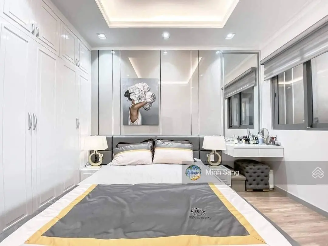 Bán căn hộ Zenity, Quận 1, DT 117m2, 3PN.Giá 10ty . LH: 0909 228 *** Minh Sang