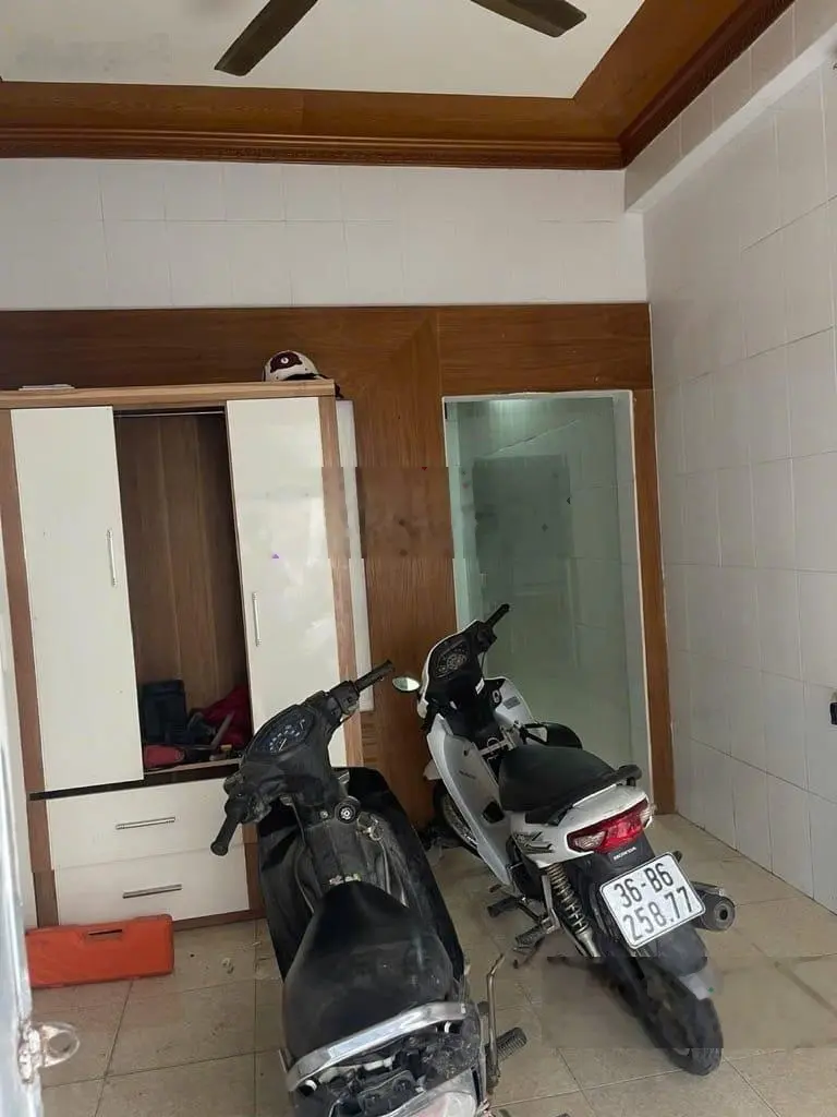Nhà phố Thạch Cầu, Long Biên, ô tô đỗ cửa, giá nhỉnh 3 tỷ, ở thì sướng, đầu tư thì lời