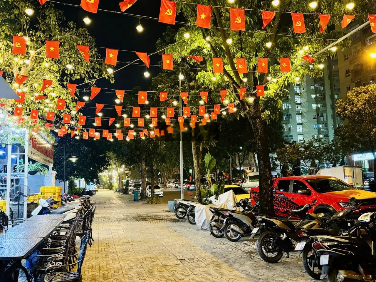 Bán Nhà hàng, Biệt thự Phong Lan Vinhome Riverside Long Biên, diện tích 216m2, giá 97 tỷ