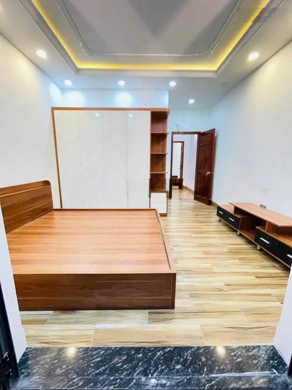 Bán nhà 5 tầng, kdc centerhome riverside, đường 11 trường thọ, sát vành đai 2, giá 8.5 tỷ tl.