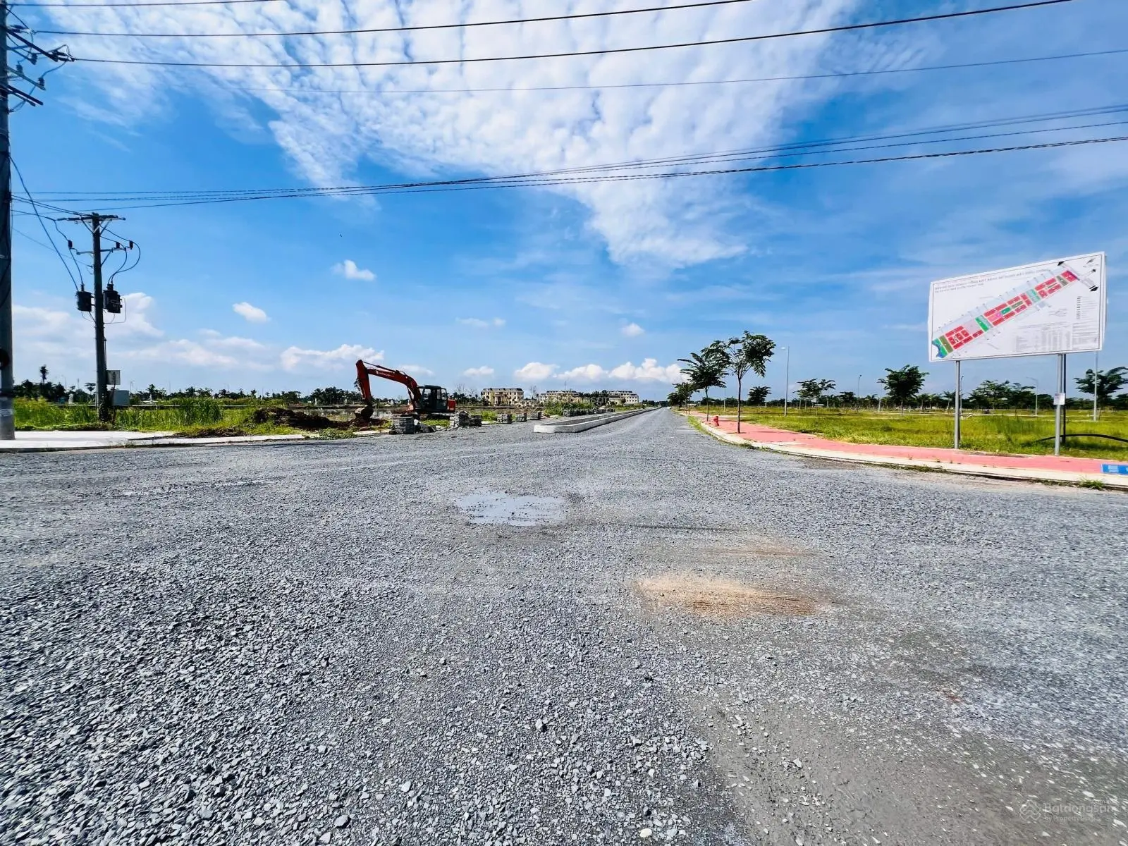 Nền 100m2 đối diện Trung Tâm Hành Chính Thủ Thừa - đã có sổ riêng