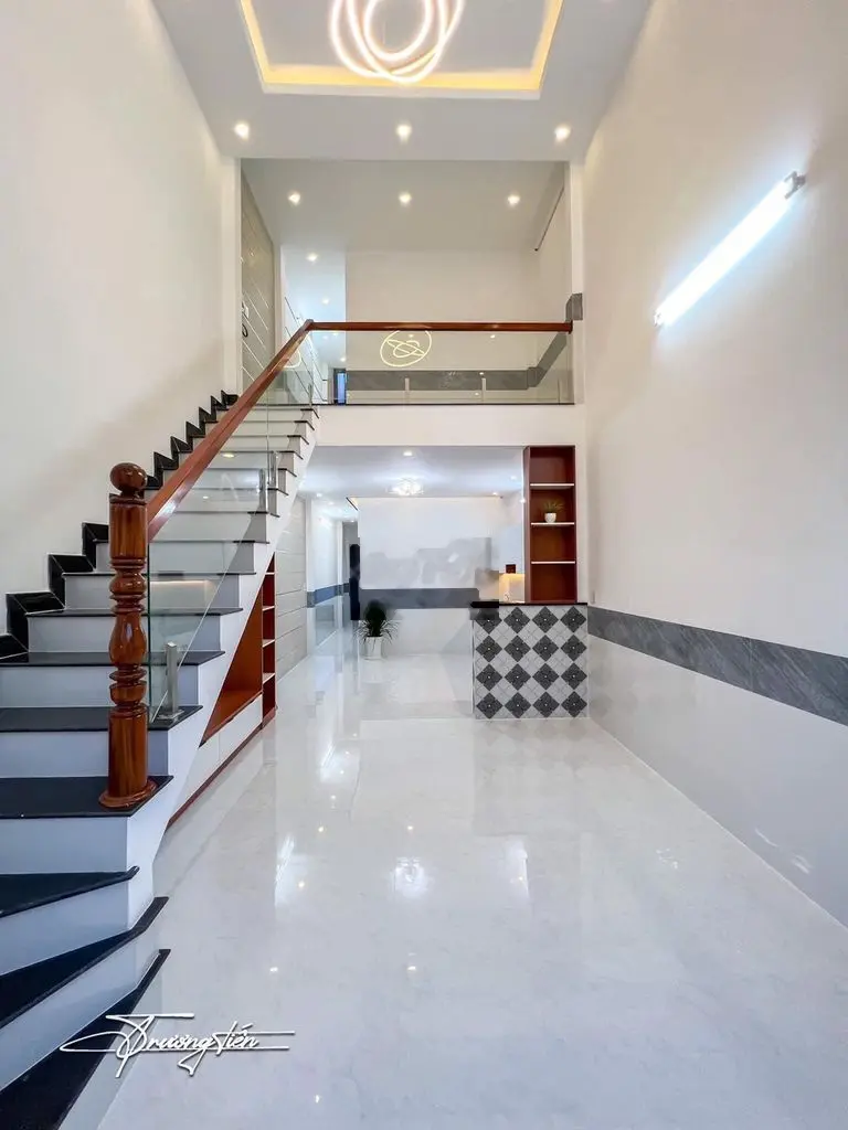 Bán gấp nhà lầu 1ty850 gần Bửu Long, có sổ riêng thổ cư, Đường 6m
