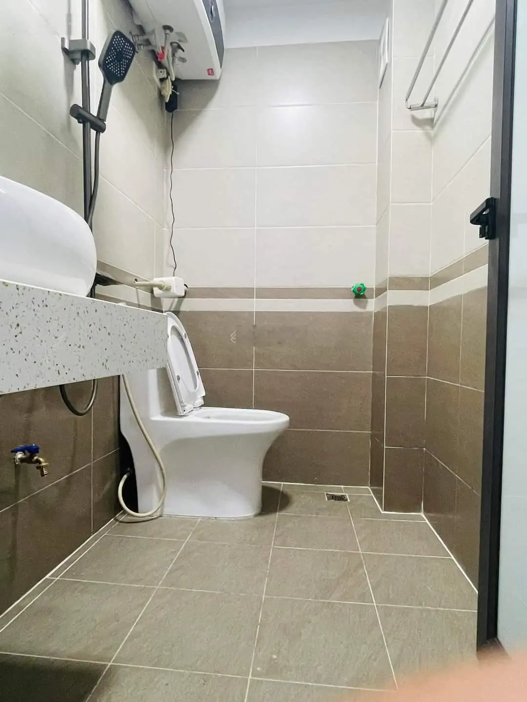 Cần bán gấp nhà đẹp cạnh Royal City, phố Cự Lộc, 5 tầng, 6.15 tỷ