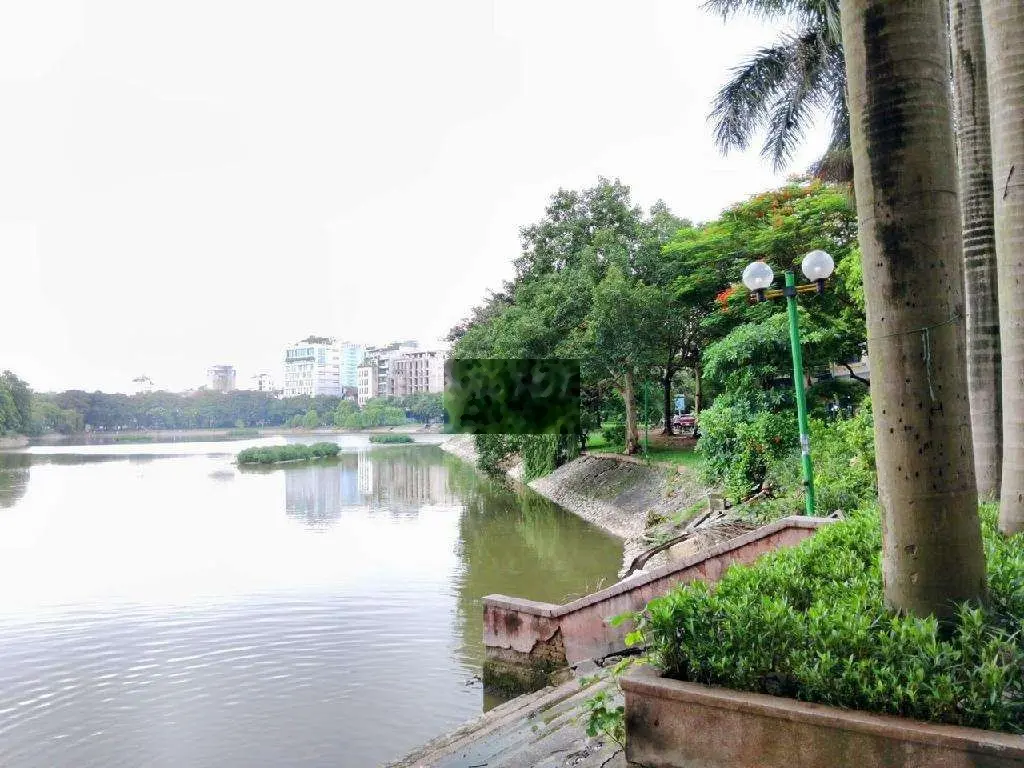 Lô góc 5 tầng 3 ngủ 24m2 Khâm Thiên, nội thất đẹp, gần hồ 3 Mẫu