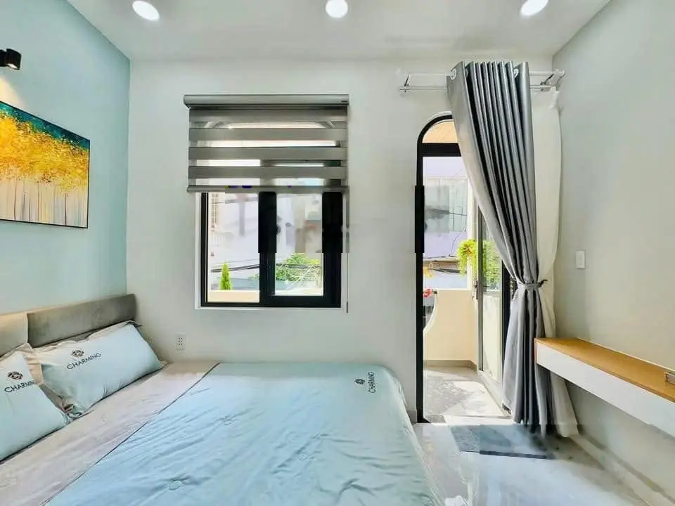 Cần bán gấp căn nhà Ung Văn Khiêm, P25 Bình Thạnh giá 2tỷ880/56,5m2(Ngang 5m). Sổ đẹp, chính chủ