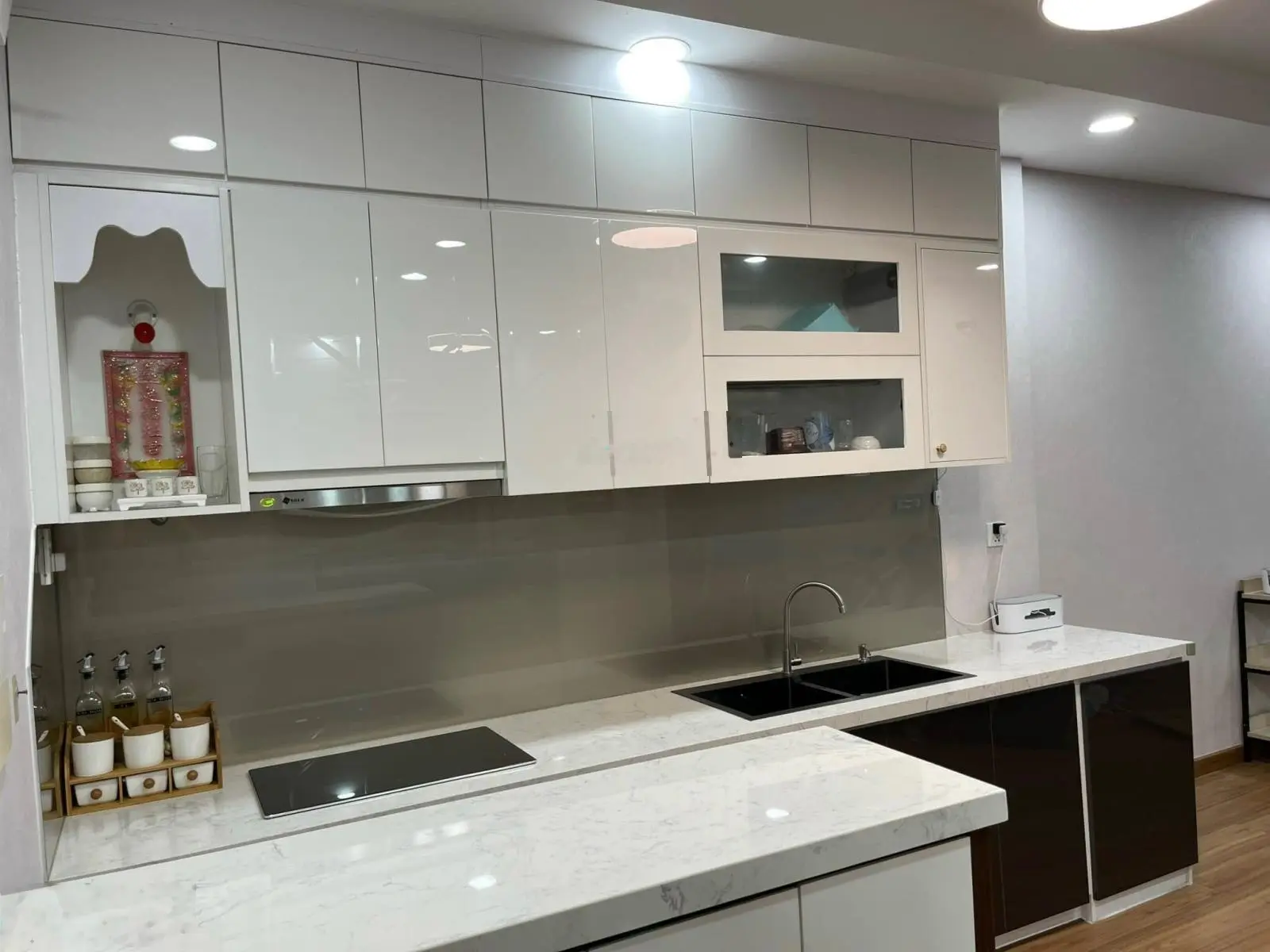 Bán gấp CH The Pegasuite, Q8, 2PN-78m2-1 tỷ 470tr- FUll NT như hình