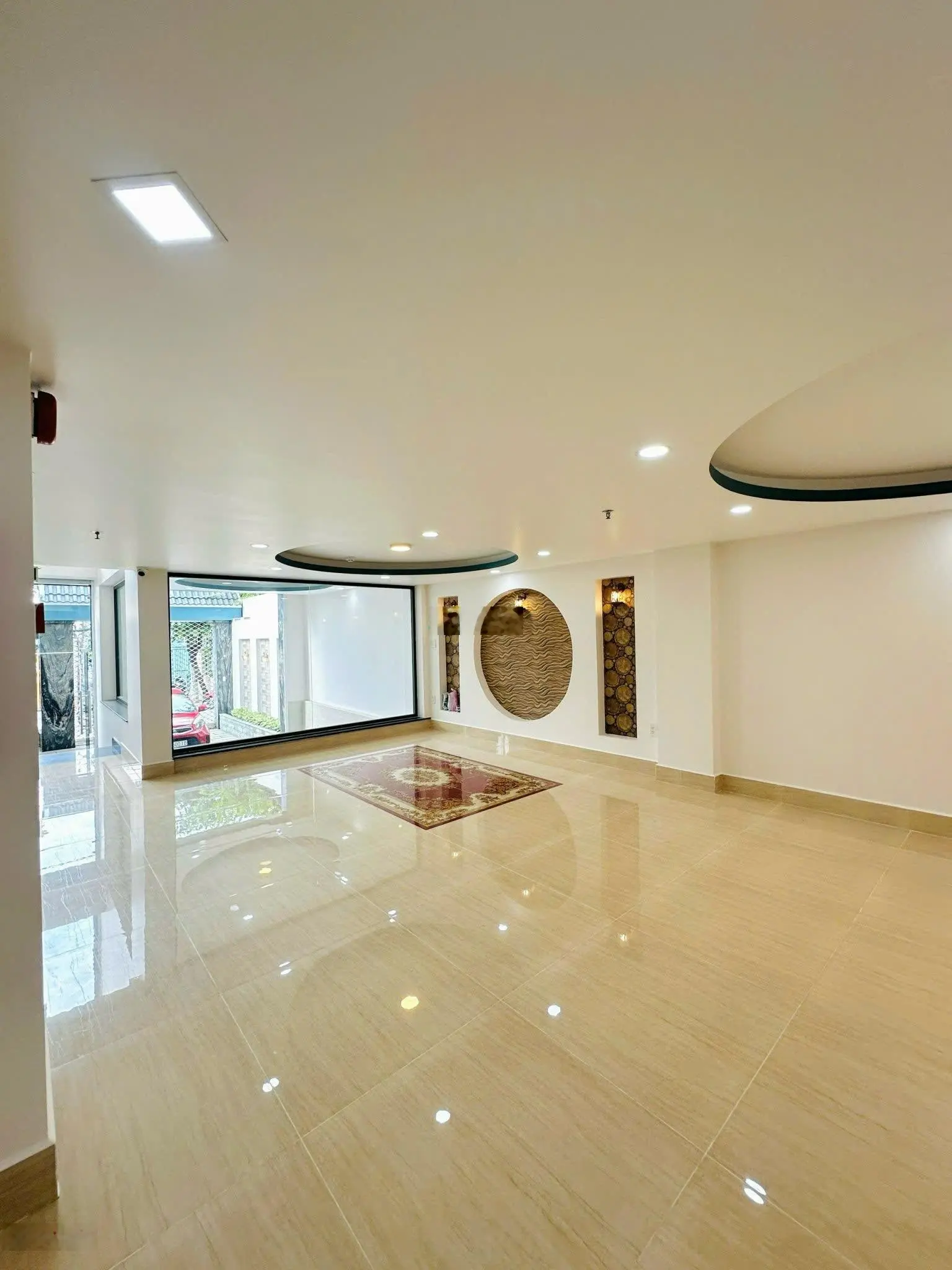 Bán toà nhà 5 tầng đường 42 Bình Trưng Đông, Quận 2, Thành phố Thủ Đức DT 202m2 giá 38 tỷ
