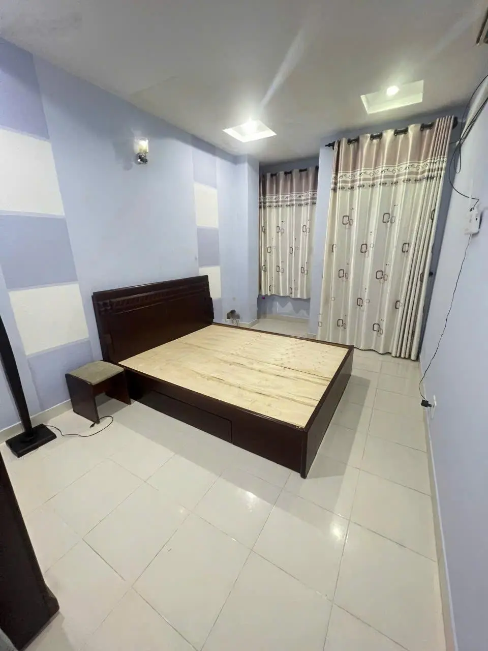 Bán nhà phố hẻm đường Nguyễn Tuyển P. Bình Trưng Tây Quận 2. (3,1m x 18,2m). Hướng Tây Bắc