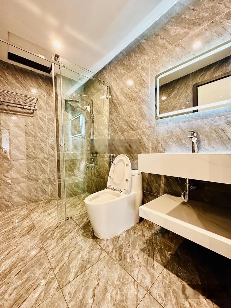 Bán gấp siêu phẩm thanh xuân chủ giảm chào 1 tỷ. khu vip phân lô oto vào nhà thang máy nhập khẩu