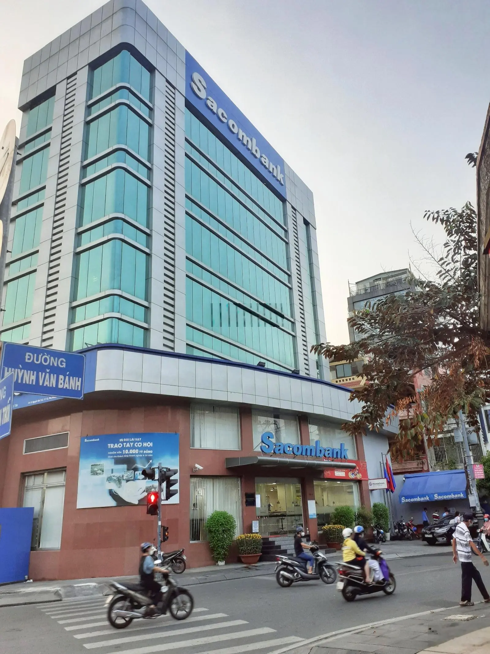 Bán tòa nhà khan hiếm 2 mặt tiền Nguyễn Trãi, Quận 1 - 14x32m, 2 hầm 10 tầng, HĐT 1 tỷ/th, 430 tỷ