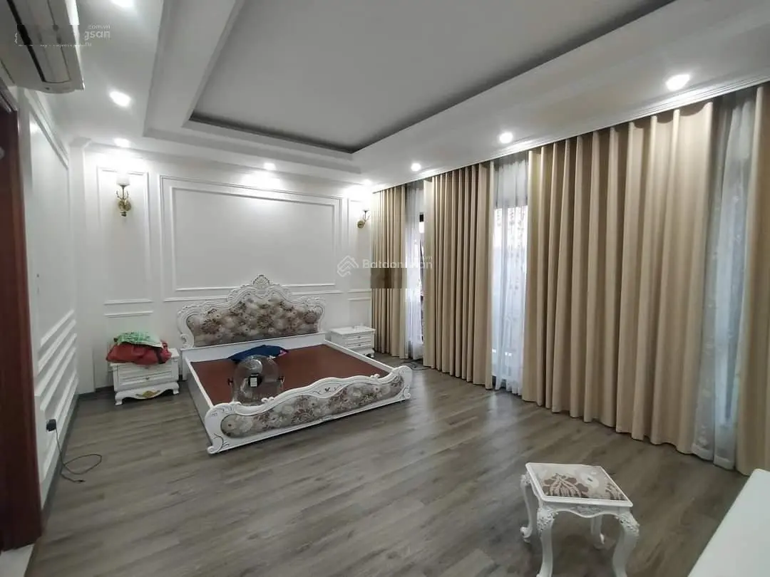 Nhà mới đẹp phố Yên Lạc, HBT, phân lô, ô tô, thang máy, full nội thất, gần đại học Bách, Kinh, Xây