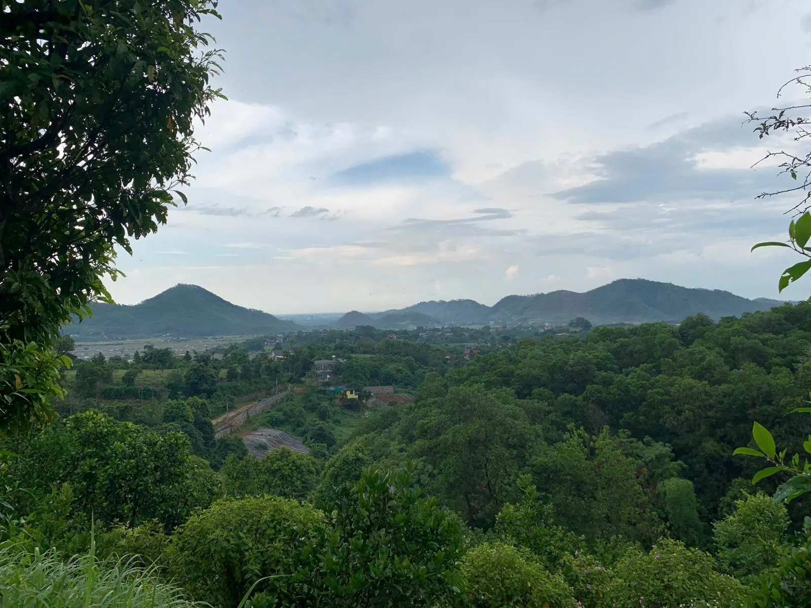 Siêu phẩm nghỉ dưỡng suối chạy quanh 7400m2 view cao nhìn toàn bộ thung lũng sát maya tiến xuân