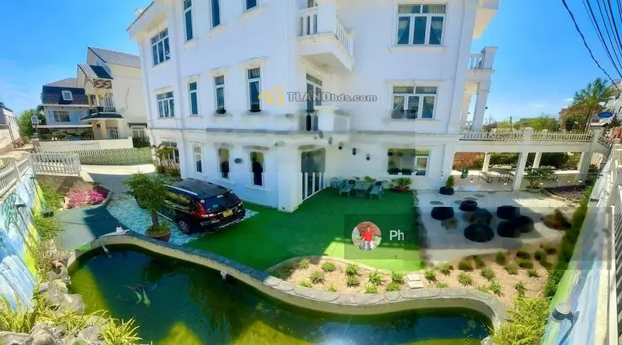 Villa 4 tầng hẻm ô tô lớn Mai Anh Đào, P8, Đà Lạt, mặt tiền 25.27m đối diện thung lũng tình yêu