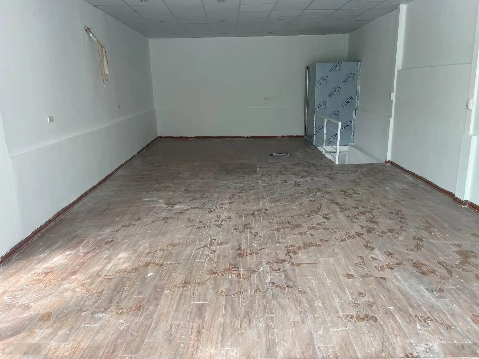 Bán nhà mặt phố Võ Chí Công, mặt tiền rộng gần 8m, vị trí đẹp kinh doanh tốt, xây building đẳng cấp