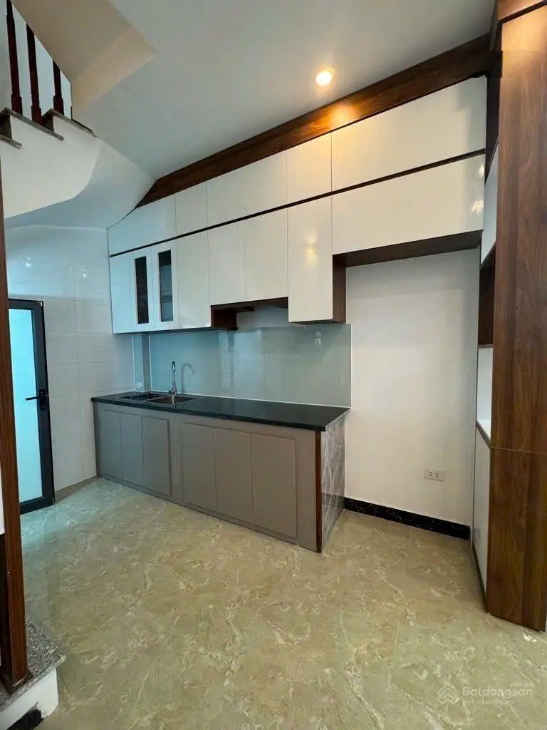 Bán nhà phúc lợi cạnh cc ecohome 34m2 x 5 t ngõ 2,5m giá nhỉnh 4 tỷ hàng xóm vinhomes riverside