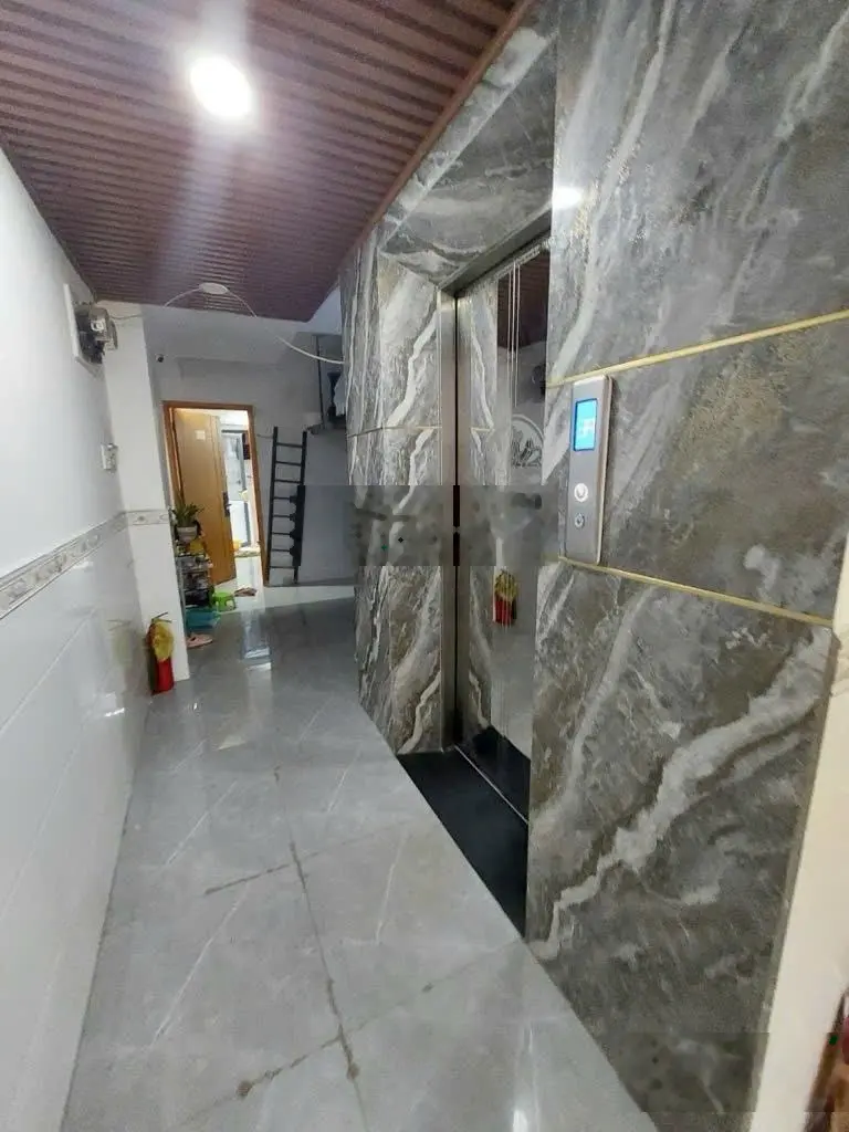 BÁN CHDV 90M2,6 TẦNG ,17 PHÒNG CÓ GÁC ,THANG MÁY ,ĐƯỜNG XE HƠI ,P4 QUẬN 8 ,DÒNG TIÊN 1,1 TỶ/NĂM .