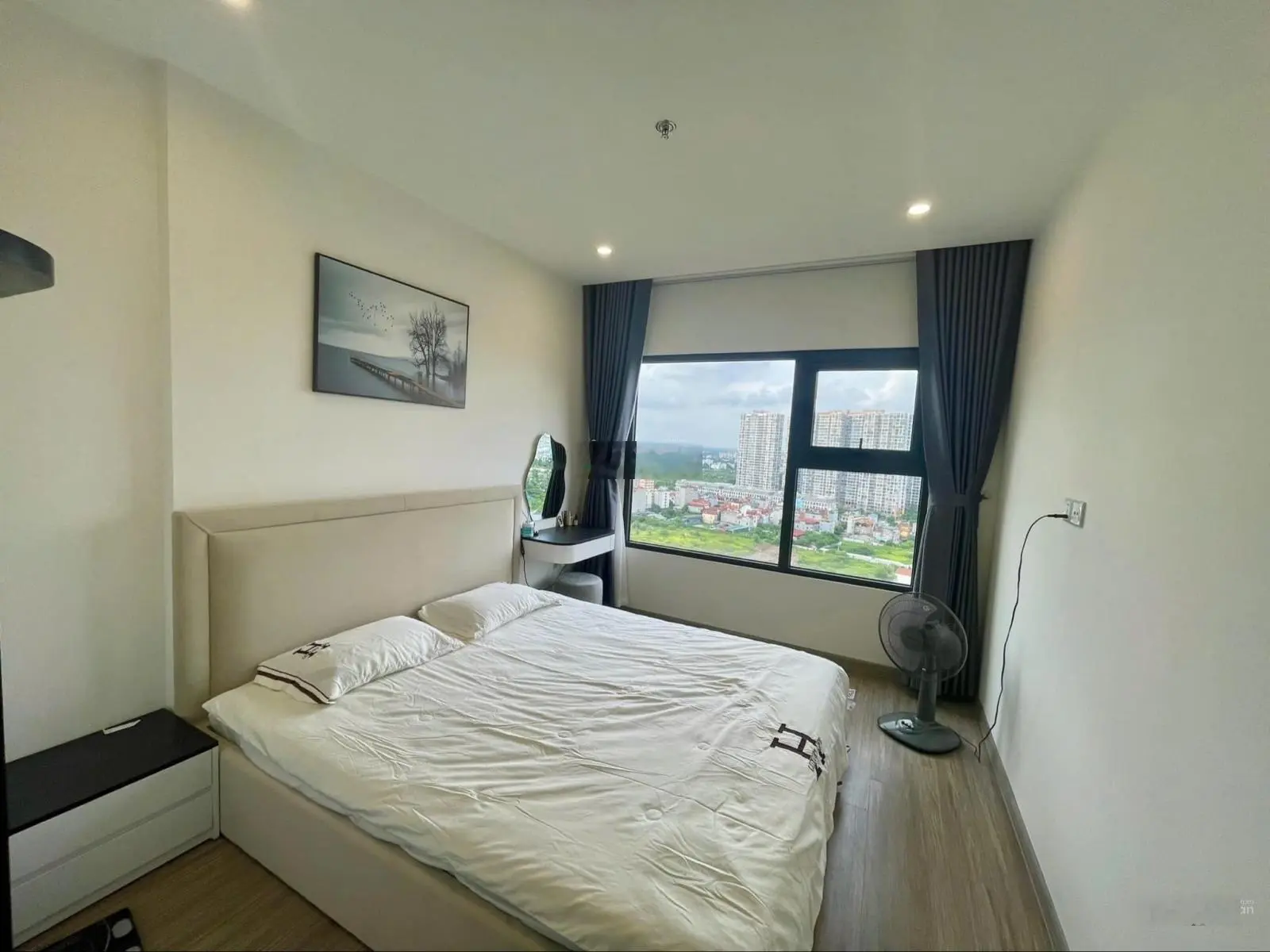Chủ nhà cần tiền vào dự án mới cần bán căn hộ 1PN+1 47m2 chỉ với 2,2 tỷ tại Vinhomes OCP 1