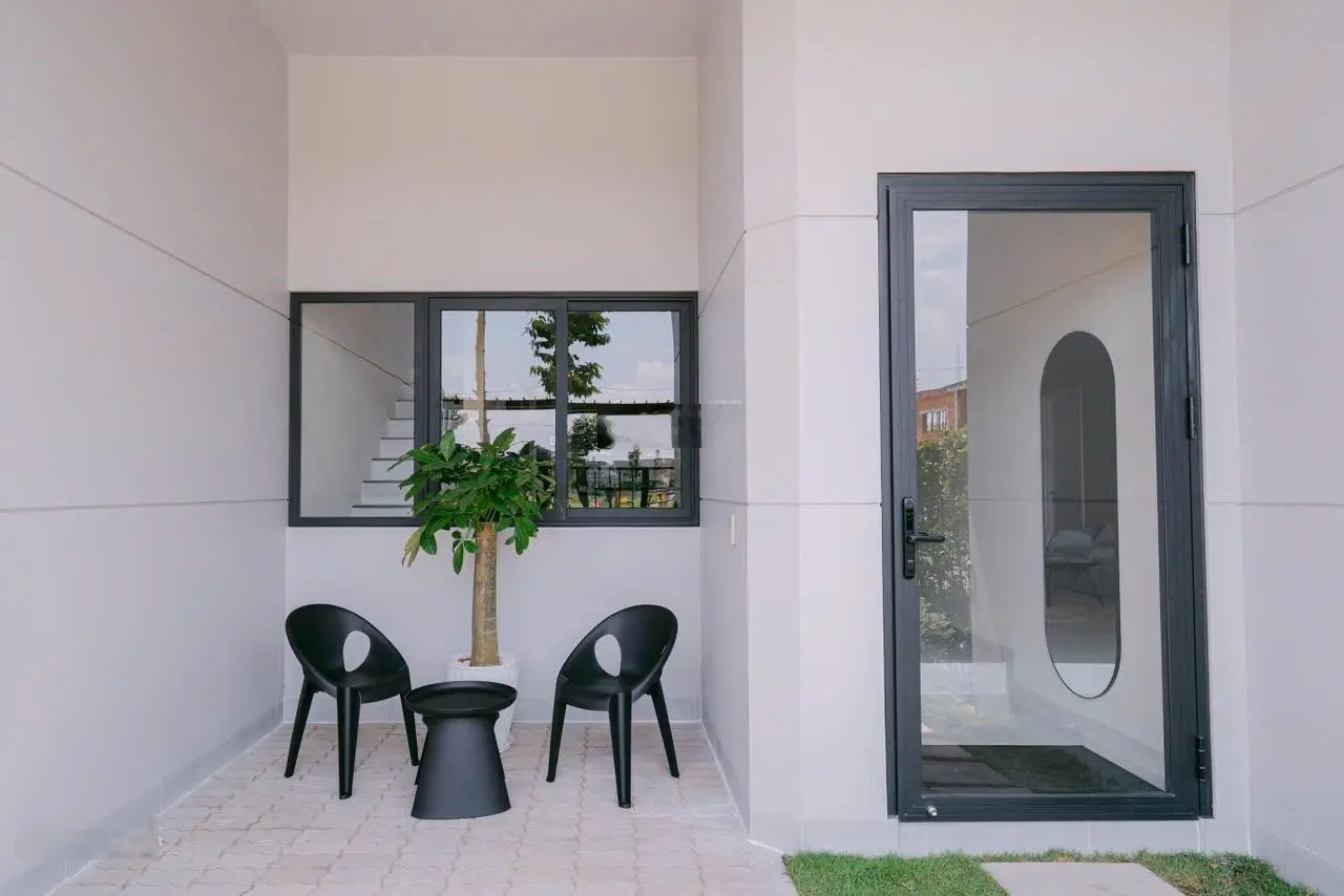 Nhà phố Thuận An Khu Compound đã có SHR, mặt tiền DT743