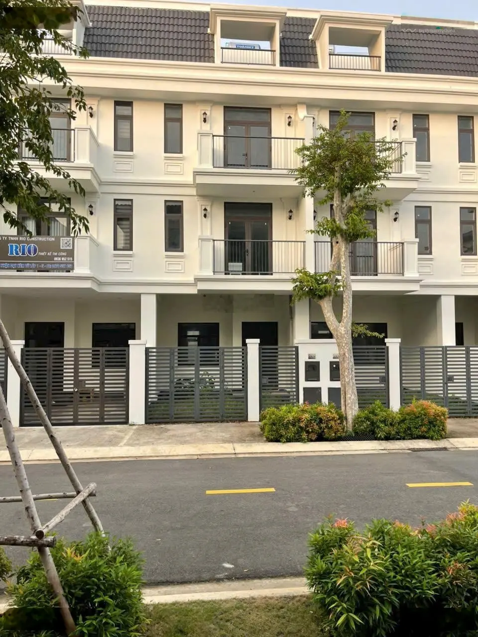 Cần bán gấp nhà phố vũng tàu 1 trệt 3 lầu giá 4.99 tỷ tại la vida residences 77.5m2, 4pn gần biển