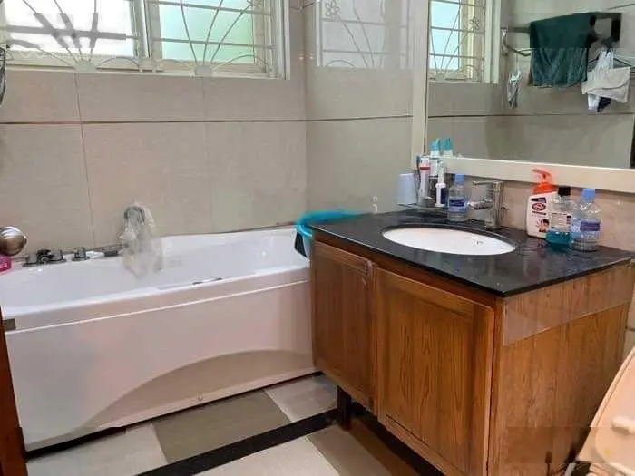 Bán biệt thự 5 phòng ngủ diện tích 140m2 lô T6 khu ĐT Nam Thăng Long Ciputra Hà Nội. LH 0985 172 ***