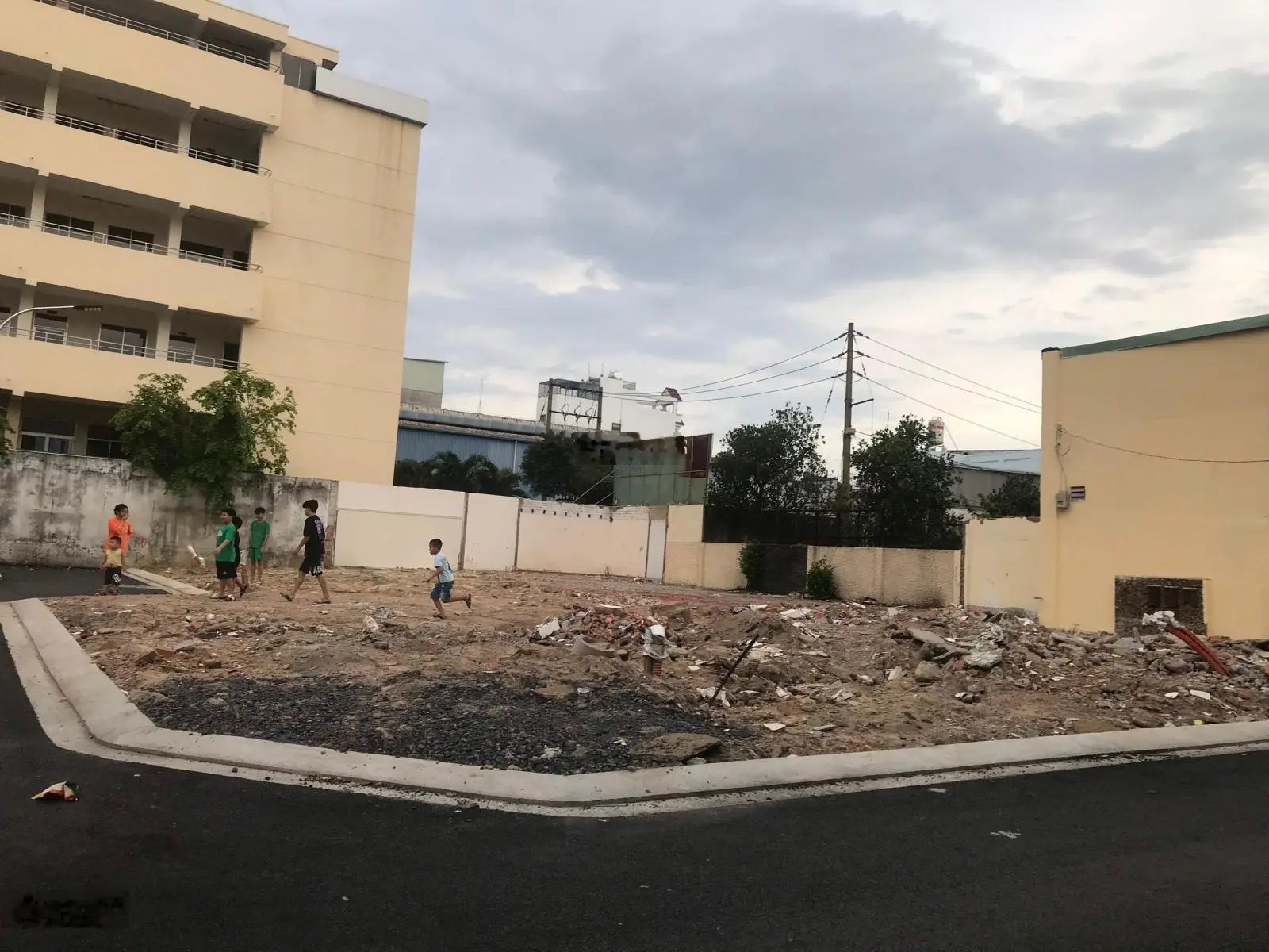 Bán đất nền tên lửa residence giá tốt nhất chỉ 4,2 tỷ vnd, 90 m2, view đẹp tại hcm