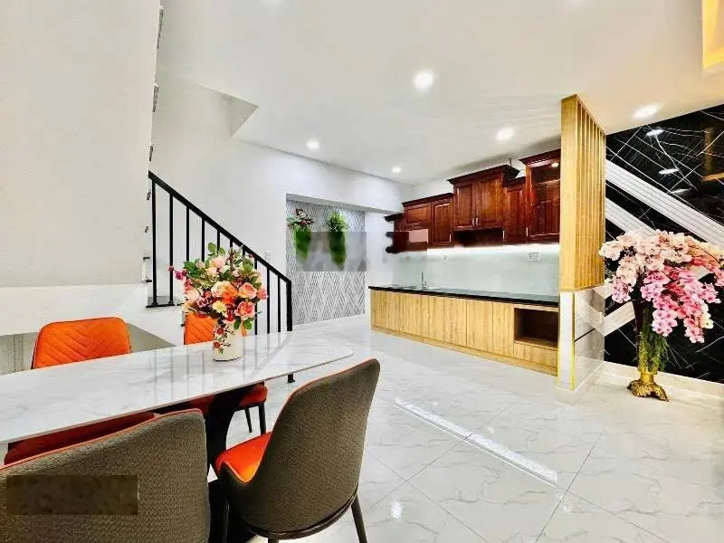Bán nhà Nguyễn Kiệm, Gò Vấp 55m2 giá 3 tỷ 820, sổ hồng riêng