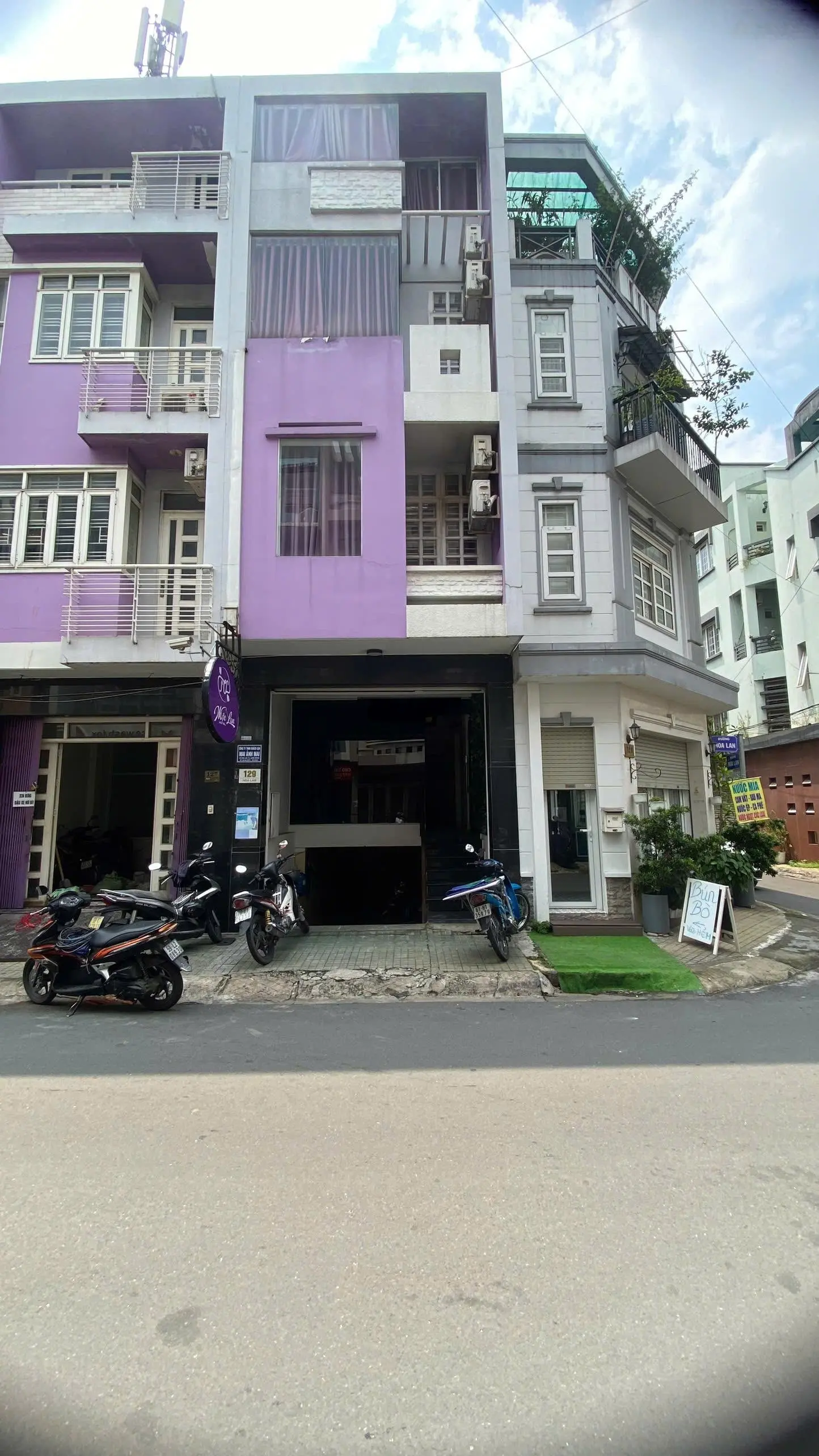 Cần bán nhà mặt tiền Hoa Lan - Phan Xích Long, P2, Phú Nhuận, DT 4x16m, 3 Tầng Giá bán 23,5 tỷ Tl